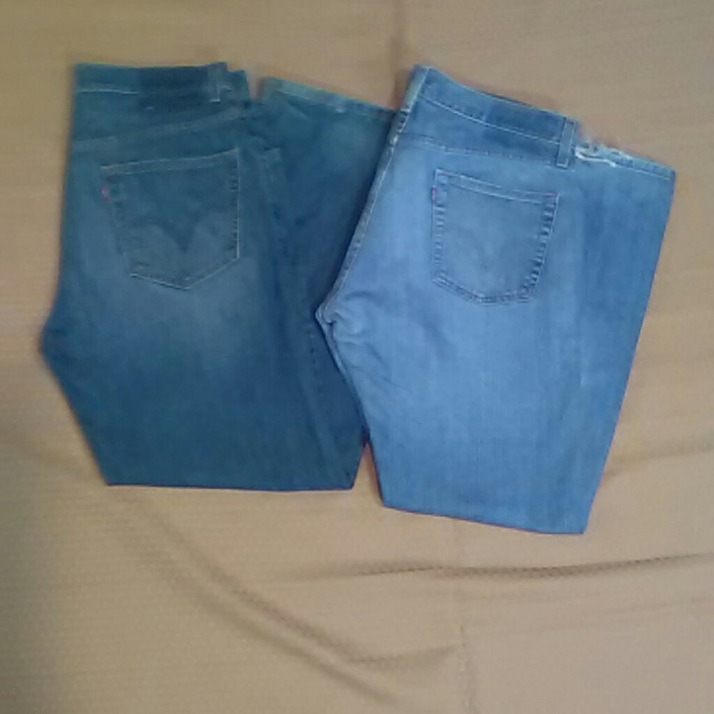 2 pr Men's Levi's Sz 34 x 30 GUC